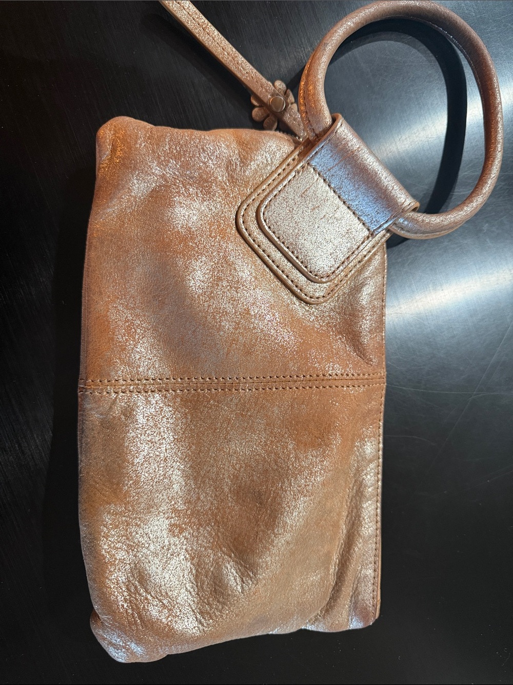 🔥Hobo Gold Silver Metallic Leather Wristlet Clutch - Women's Handbag🔥